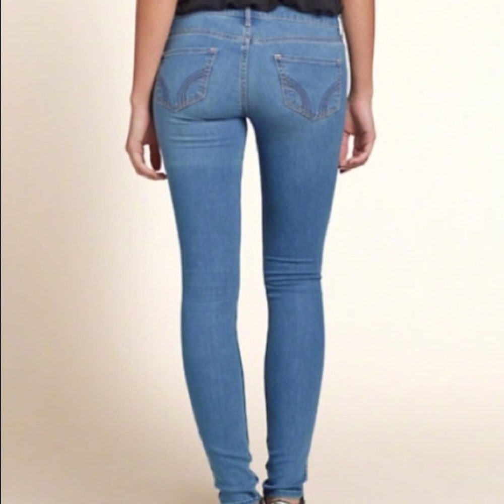 Hollister Medium Wash Jeans